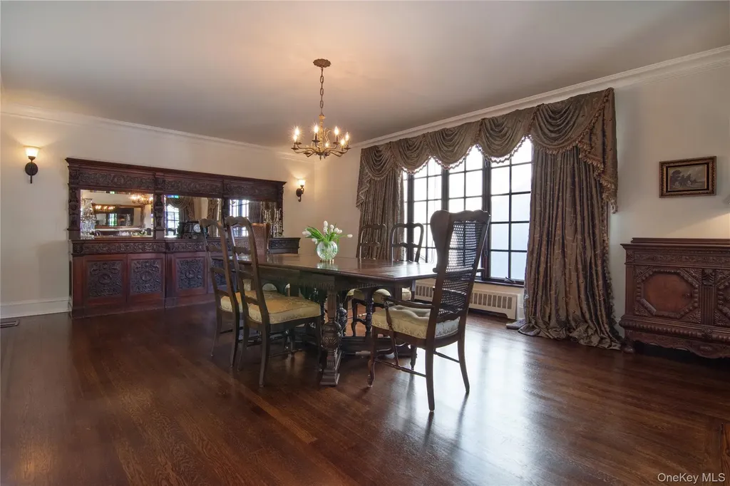 169 Kneeland Avenue Yonkers NY 10705