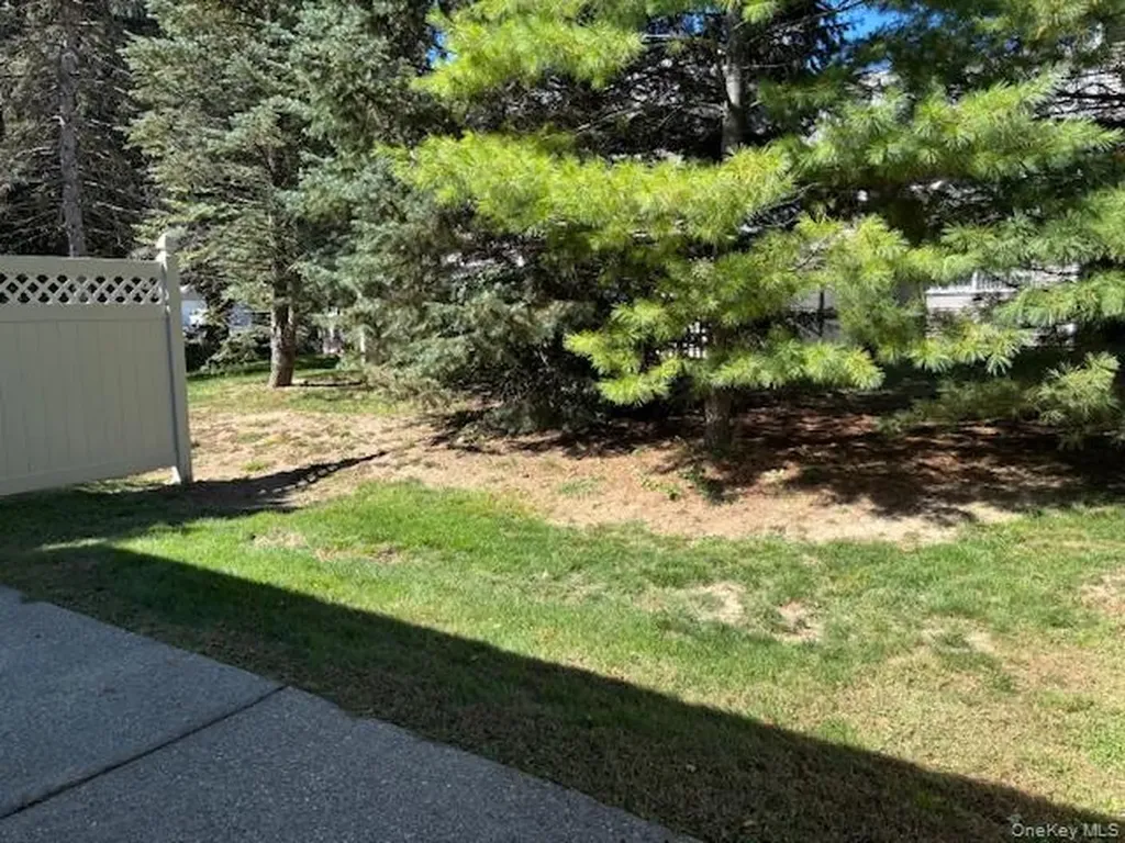 35 Deer Crossing Drive Fishkill NY 12524