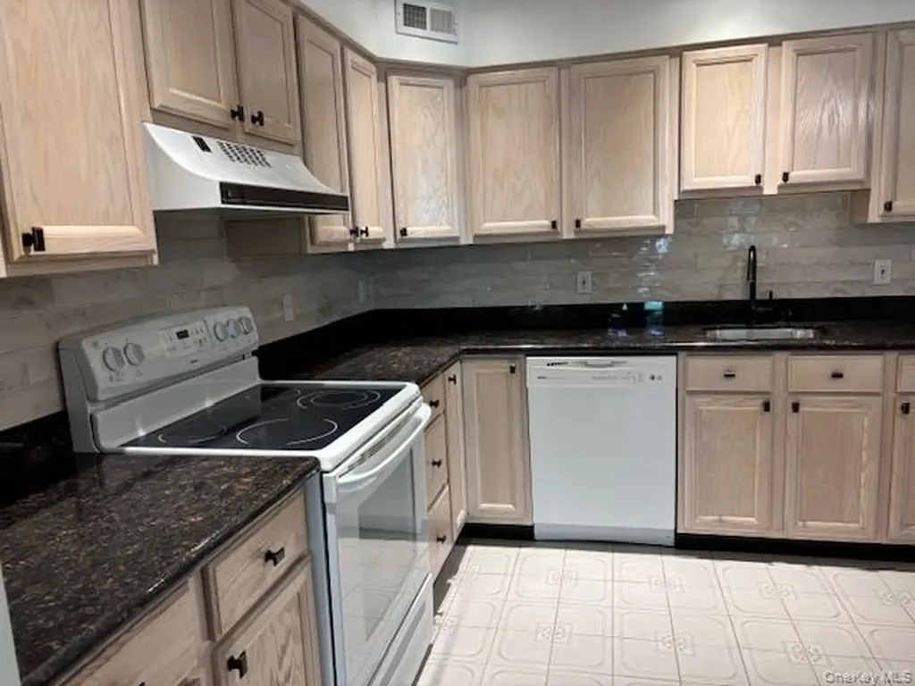 35 Deer Crossing Drive Fishkill NY 12524