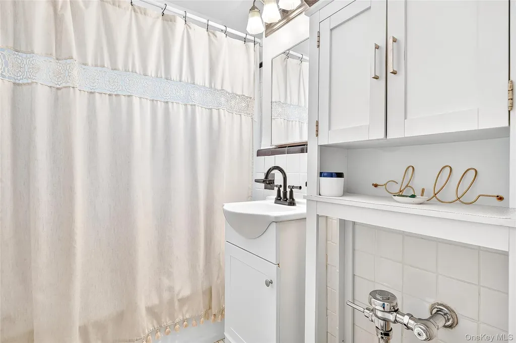 821 Bronx River Road Bronxville NY 10708