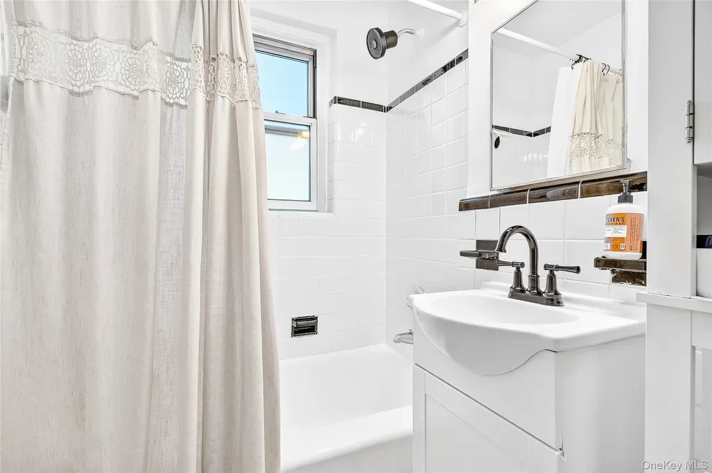 821 Bronx River Road Bronxville NY 10708
