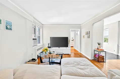 821 Bronx River Road Bronxville NY 10708