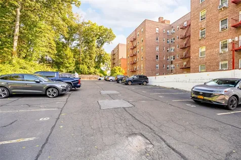 821 Bronx River Road Bronxville NY 10708