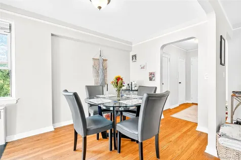 821 Bronx River Road Bronxville NY 10708