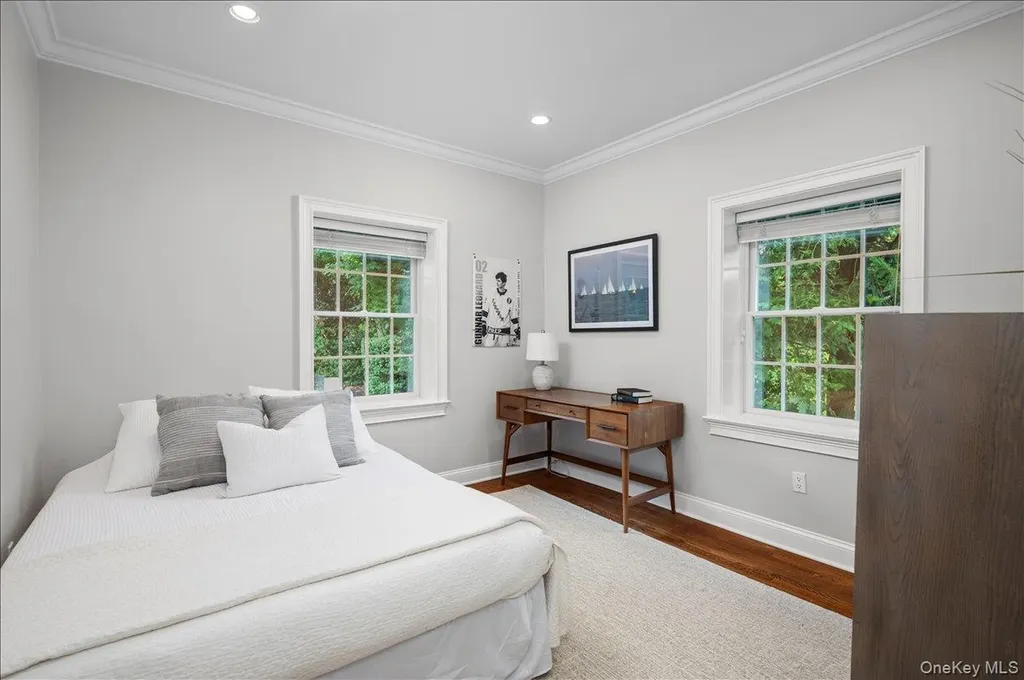 35 Holly Place Larchmont NY 10538