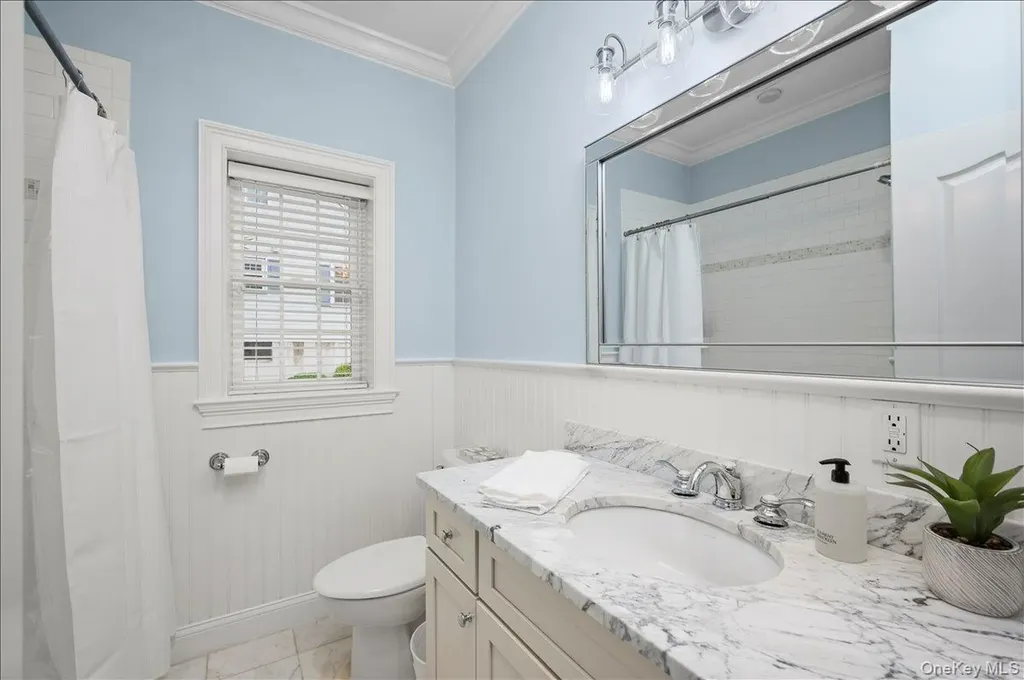 35 Holly Place Larchmont NY 10538