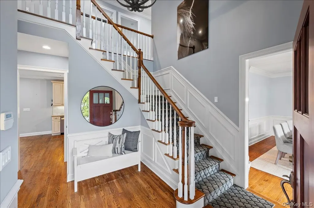 35 Holly Place Larchmont NY 10538