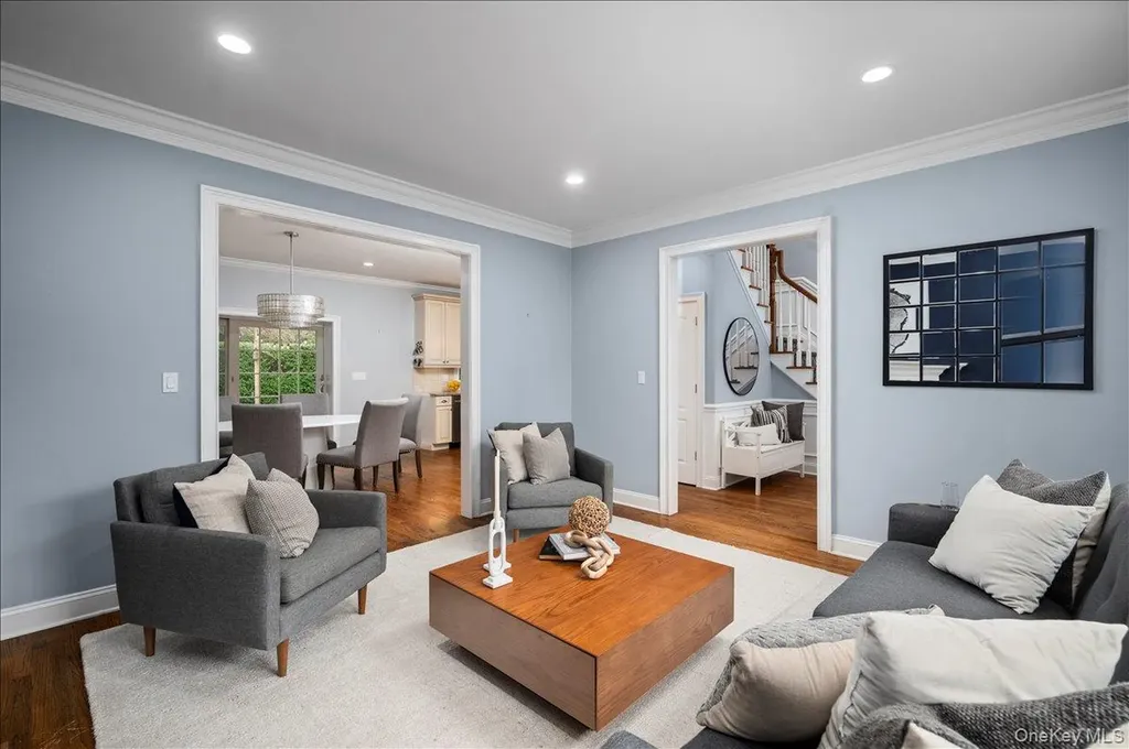 35 Holly Place Larchmont NY 10538