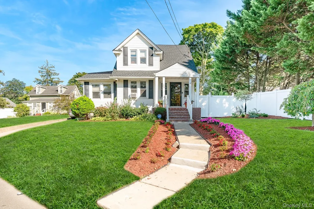 724 Foxhurst Road Baldwin NY 11510