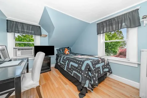 724 Foxhurst Road Baldwin NY 11510