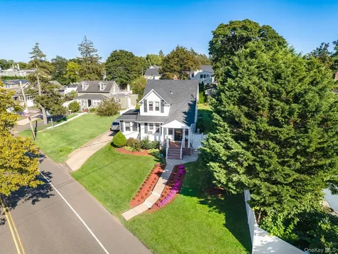 724 Foxhurst Road Baldwin NY 11510