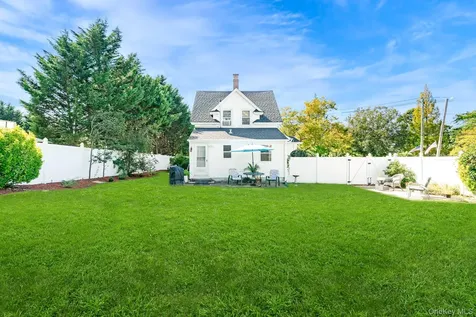 724 Foxhurst Road Baldwin NY 11510