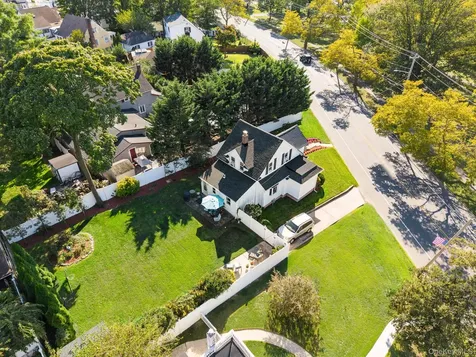 724 Foxhurst Road Baldwin NY 11510