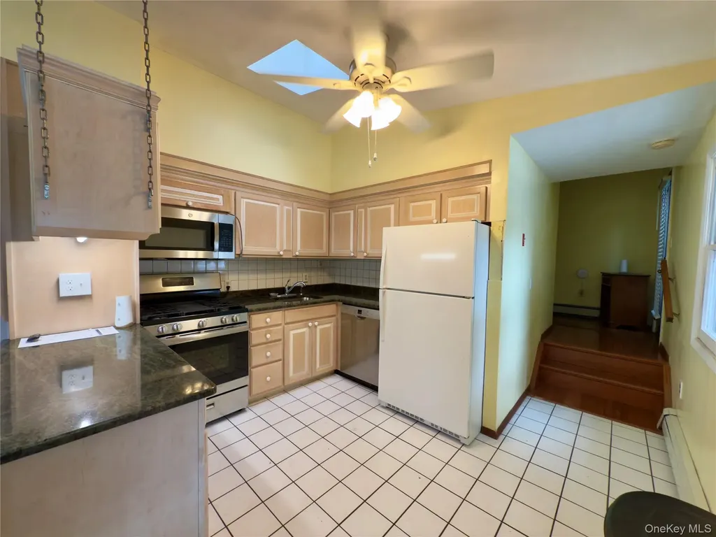 3 Hennessey Place Poughkeepsie NY 12601