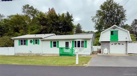 3 Hennessey Place Poughkeepsie NY 12601