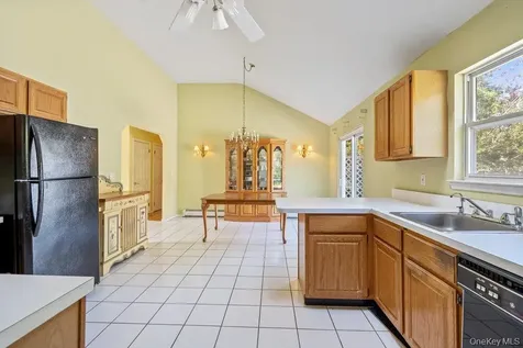 152 Baywood Drive Baiting Hollow NY 11933