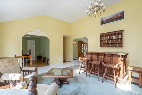 152 Baywood Drive Baiting Hollow NY 11933