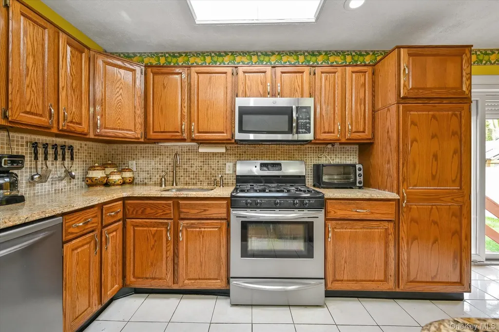 141 Brown Avenue Hempstead NY 11550