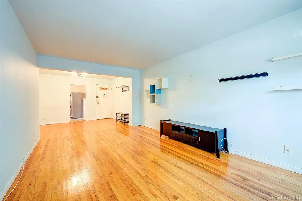 38-15 149th Street Flushing NY 11354