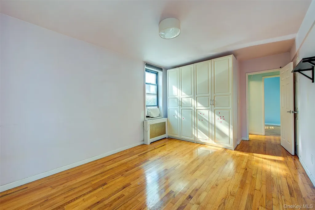 38-15 149th Street Flushing NY 11354