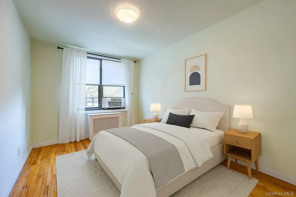 38-15 149th Street Flushing NY 11354