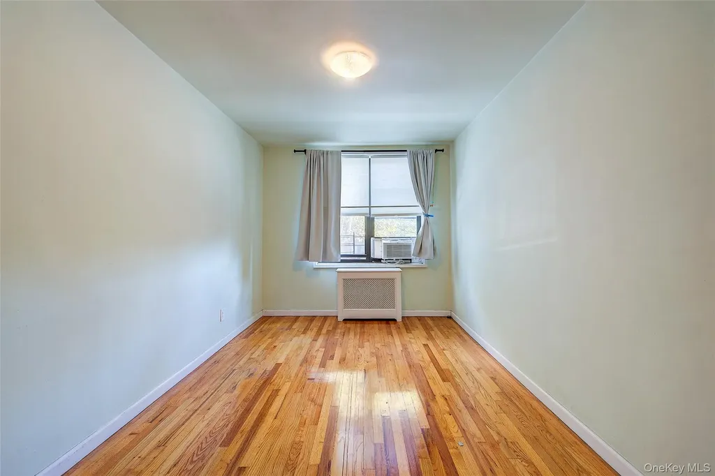 38-15 149th Street Flushing NY 11354