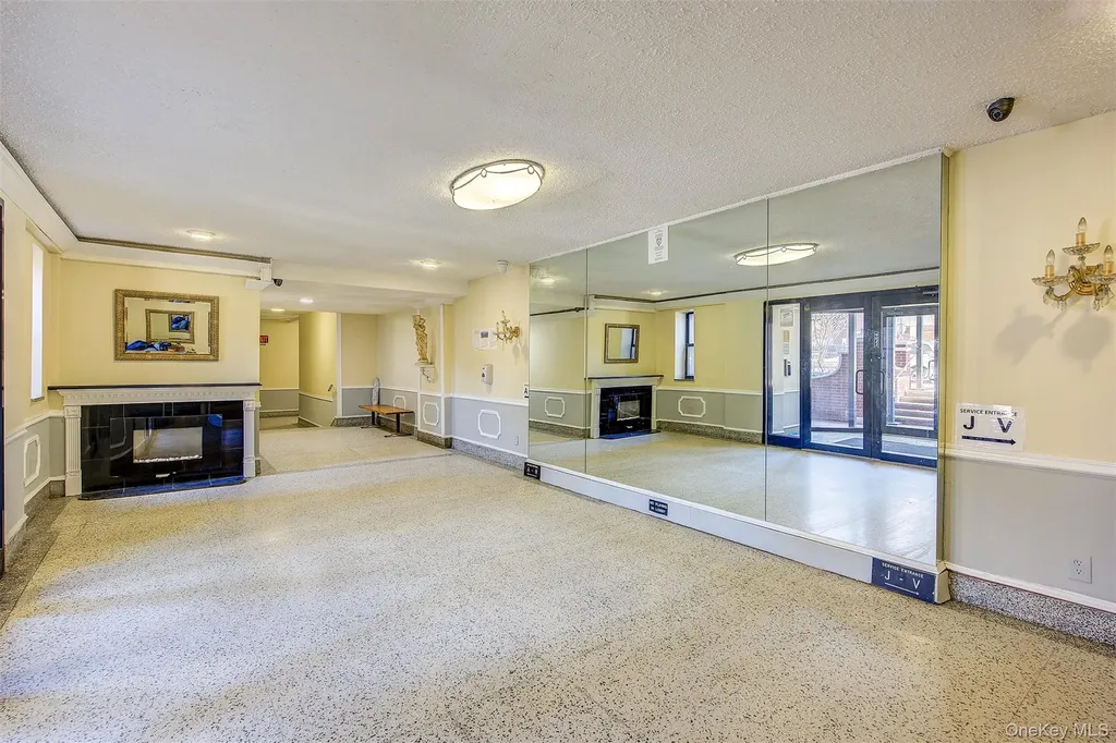 38-15 149th Street Flushing NY 11354