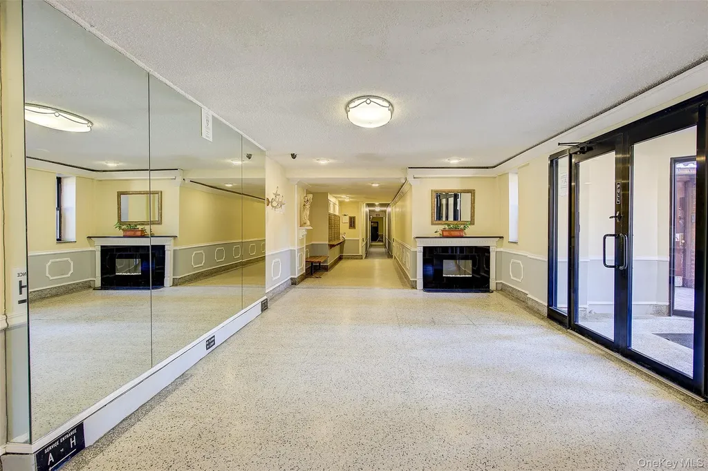 38-15 149th Street Flushing NY 11354