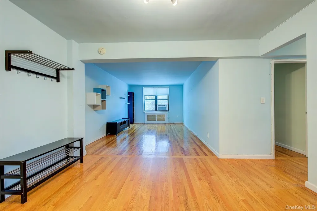 38-15 149th Street Flushing NY 11354