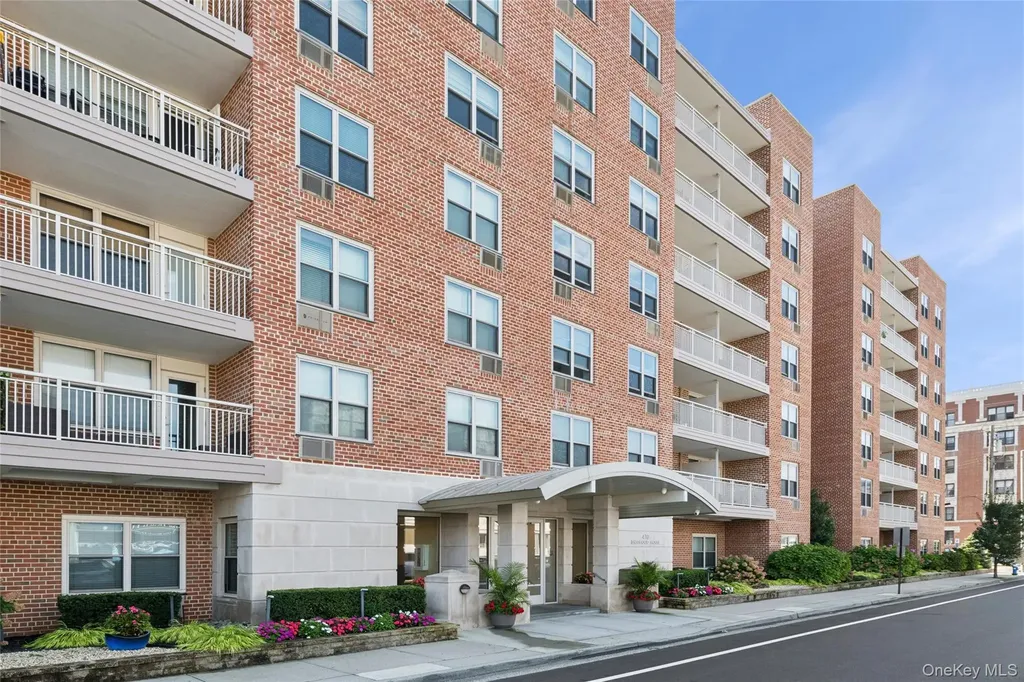 410 E Broadway Long Beach NY 11561