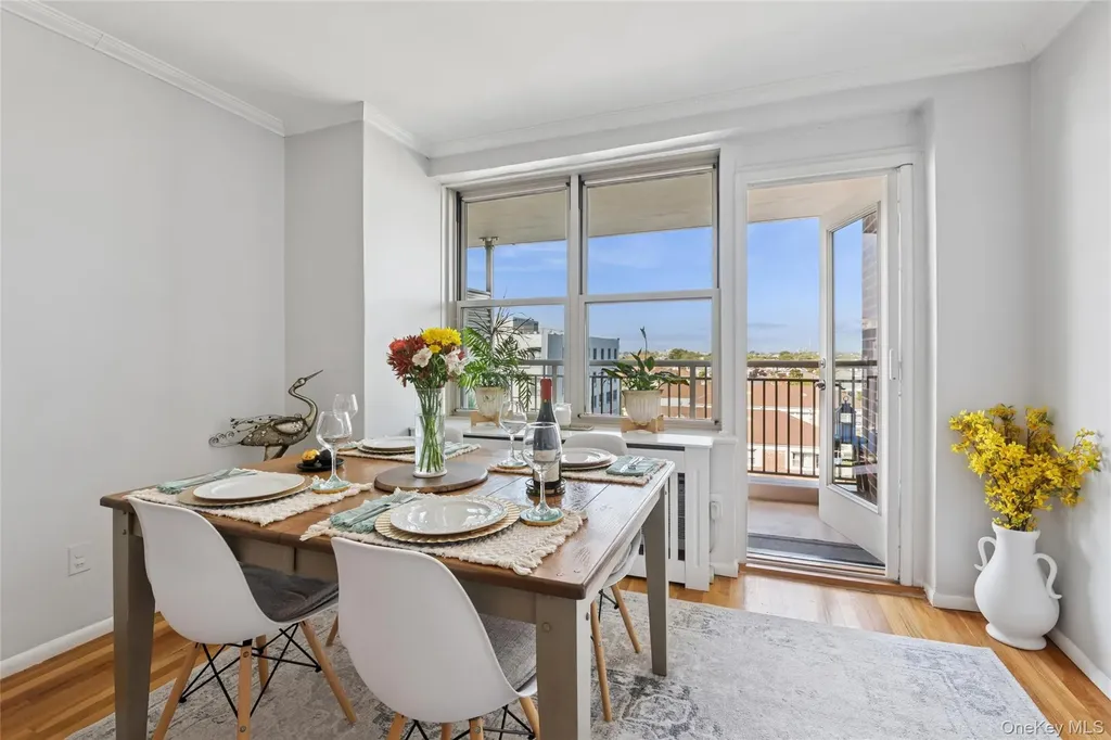 410 E Broadway Long Beach NY 11561