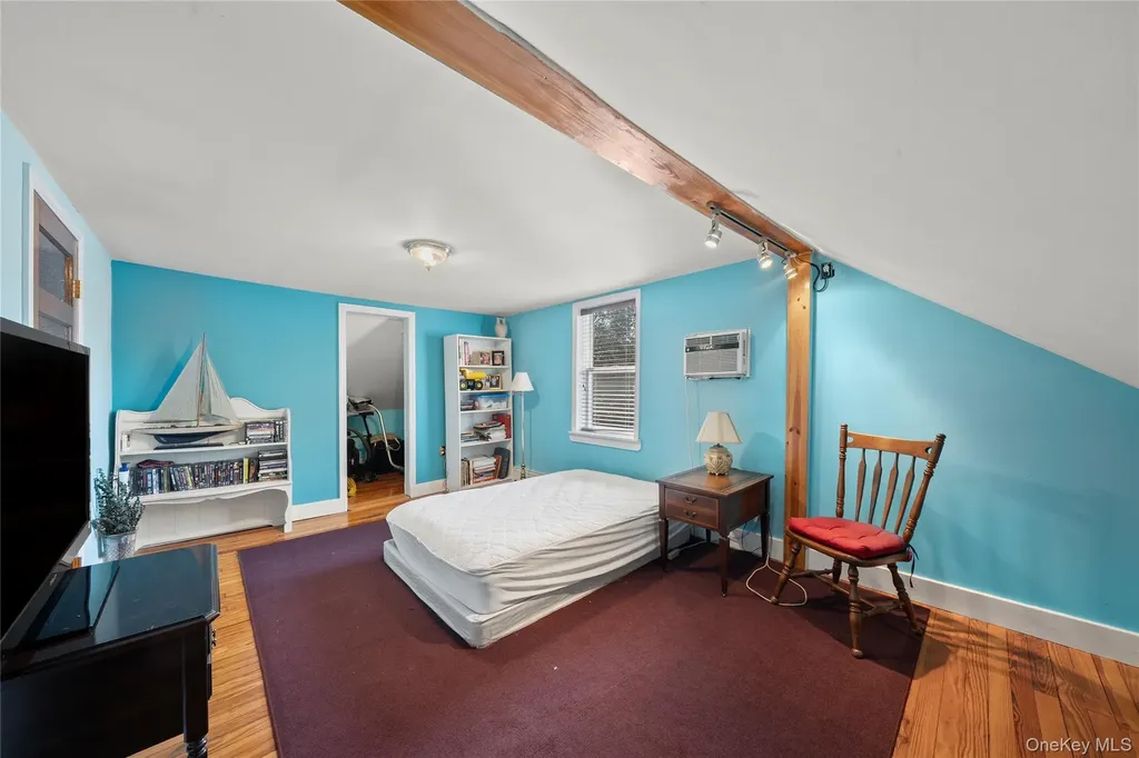 62 Center Avenue Bay Shore NY 11706