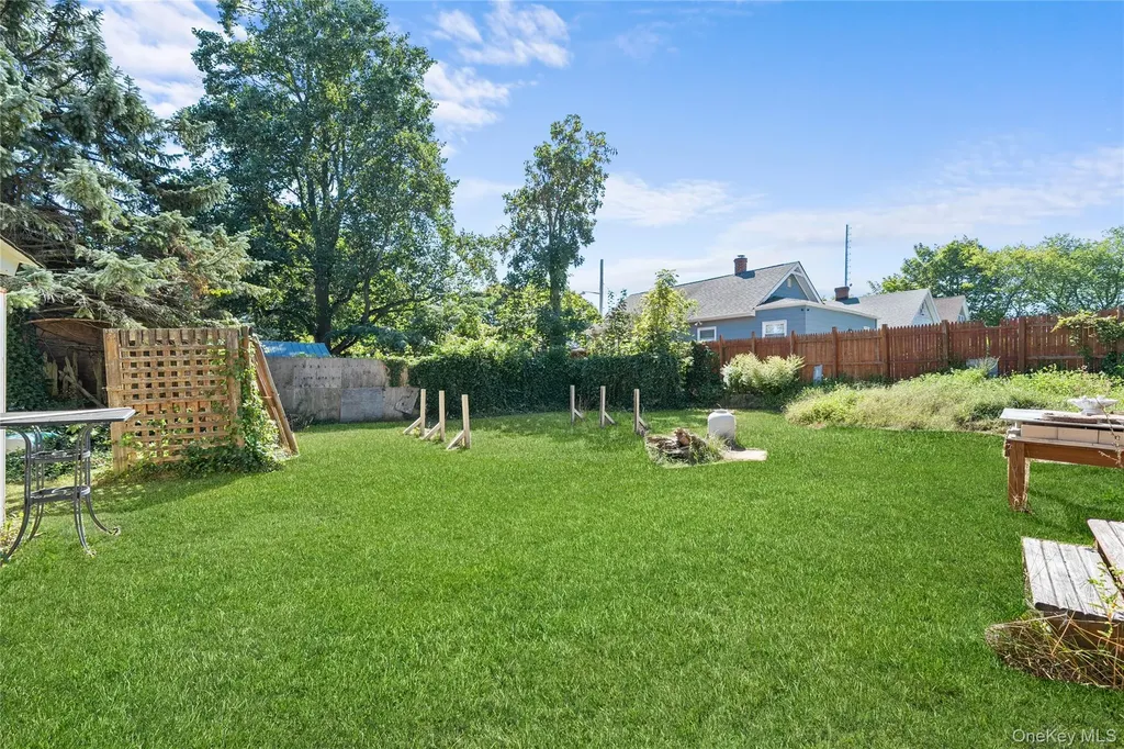 62 Center Avenue Bay Shore NY 11706