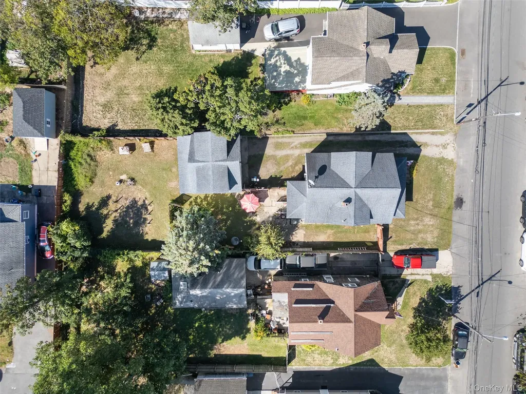 62 Center Avenue Bay Shore NY 11706