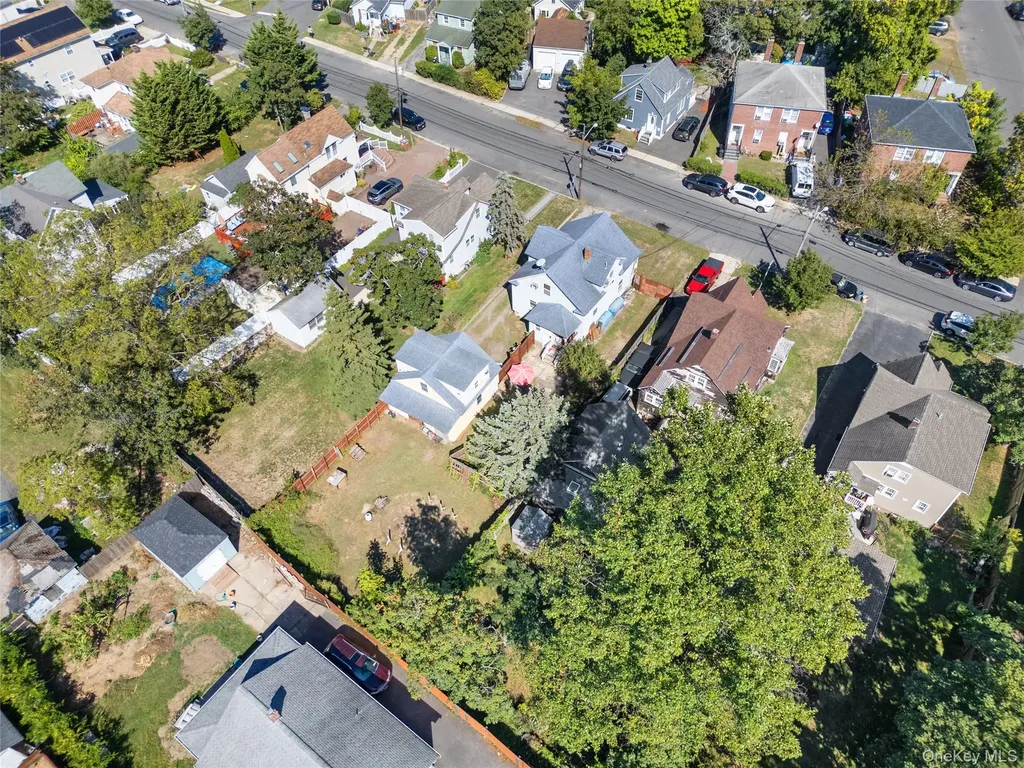 62 Center Avenue Bay Shore NY 11706