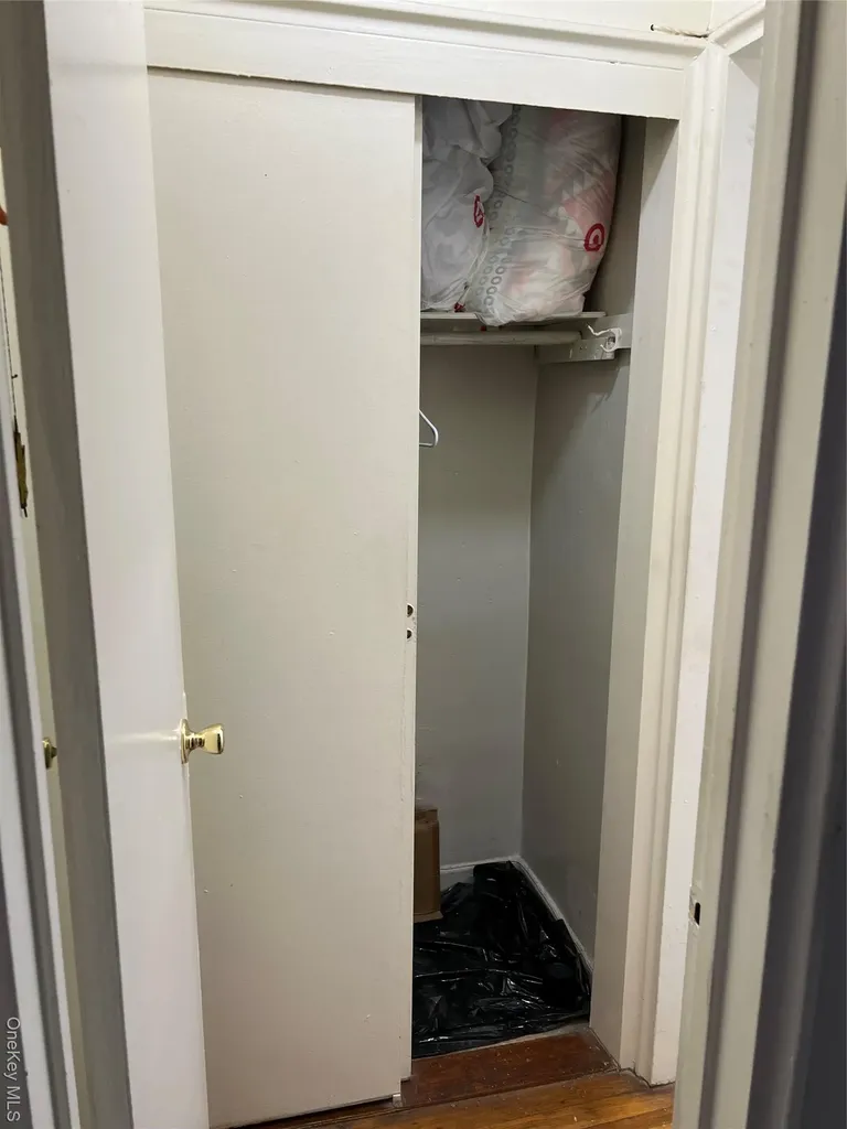 84-20 51 Avenue Elmhurst NY 11373