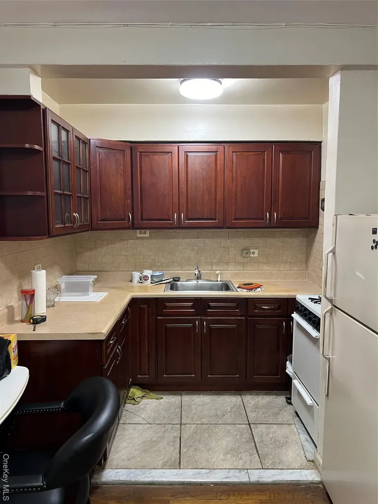84-20 51 Avenue Elmhurst NY 11373