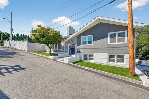 101 Curtis Lane Yonkers NY 10710