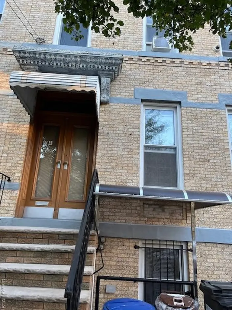 5941 Madison Street Ridgewood NY 11385