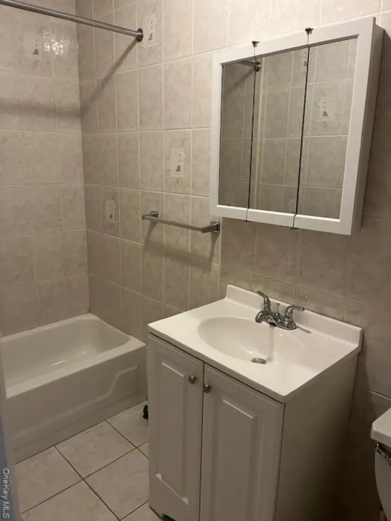 5941 Madison Street Ridgewood NY 11385
