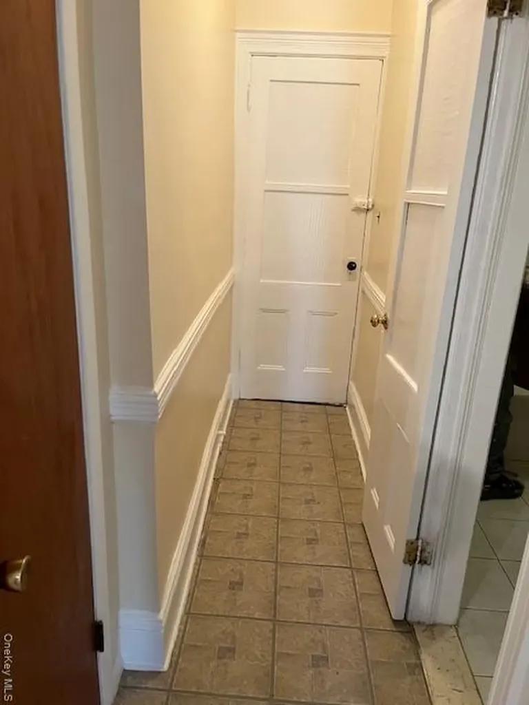 5941 Madison Street Ridgewood NY 11385
