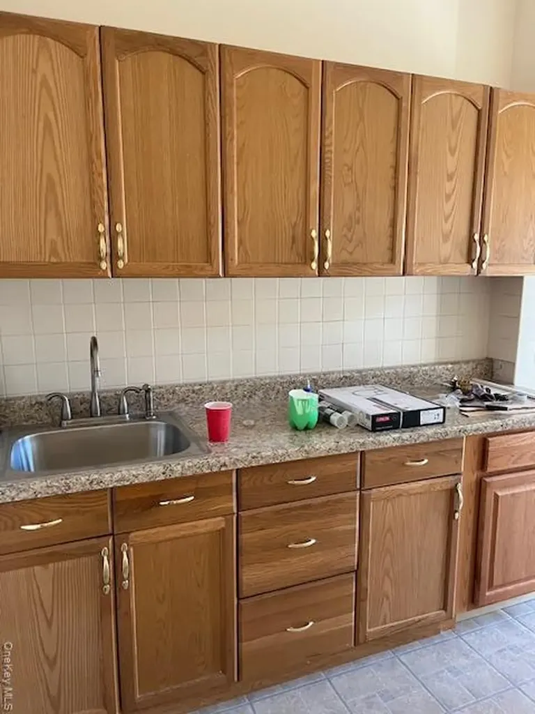 5941 Madison Street Ridgewood NY 11385