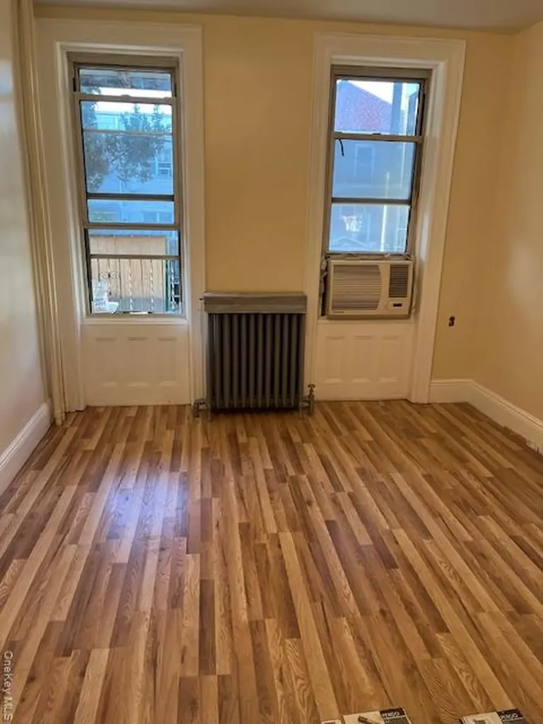5941 Madison Street Ridgewood NY 11385