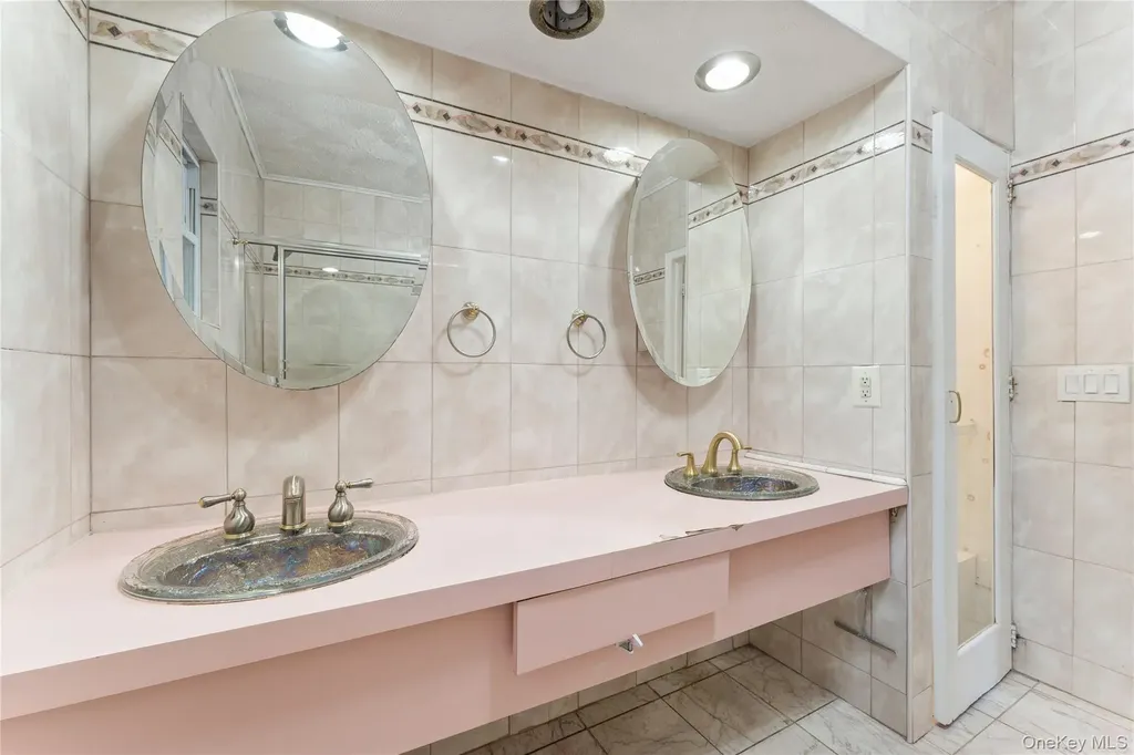 174 Delaware Avenue Freeport NY 11520