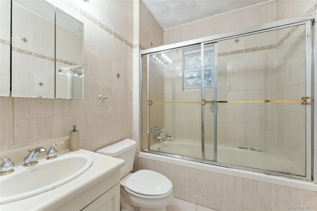 174 Delaware Avenue Freeport NY 11520