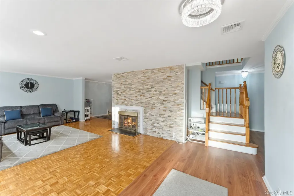 174 Delaware Avenue Freeport NY 11520