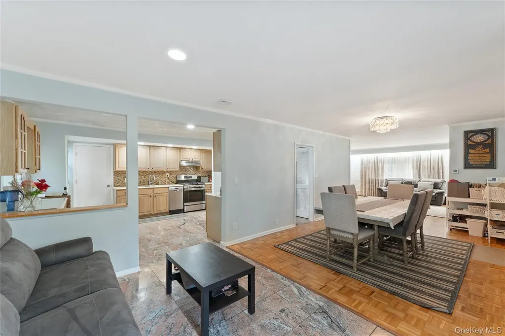 174 Delaware Avenue Freeport NY 11520