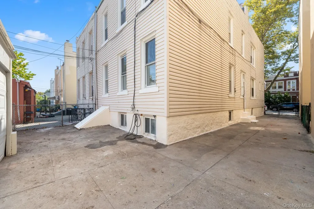 419 85th Street Brooklyn NY 11209
