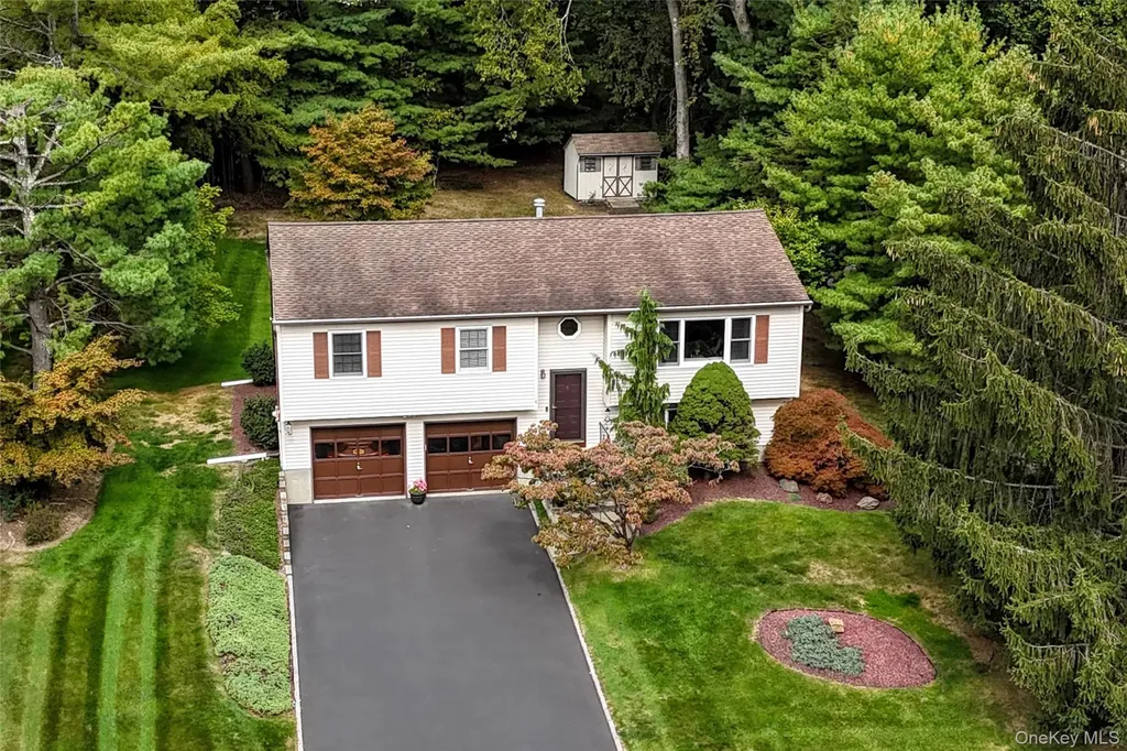 4 Arlington Drive Harriman NY 10926