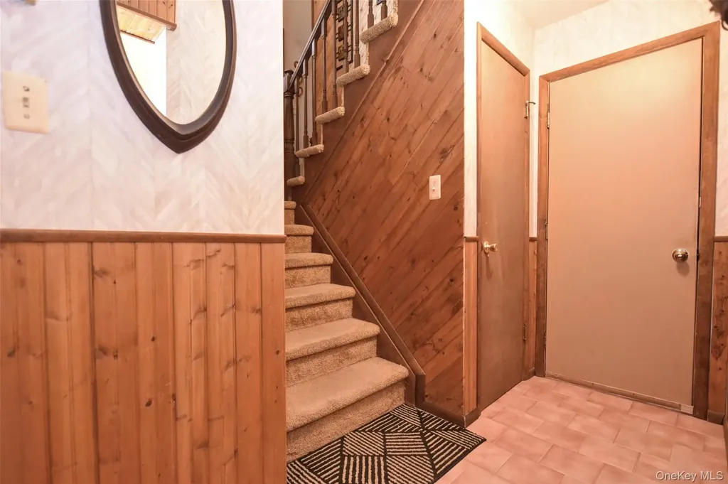 4 Arlington Drive Harriman NY 10926